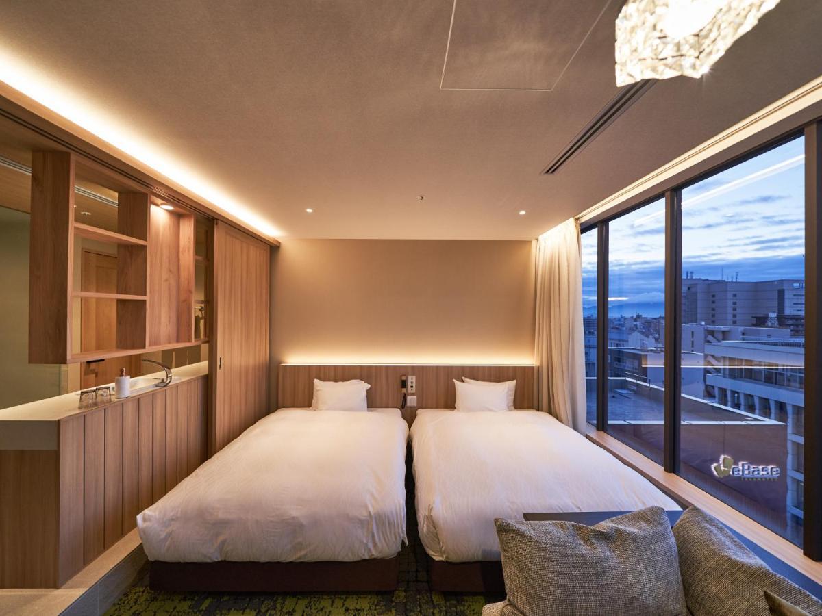 Webase Takamatsu Hotell Eksteriør bilde